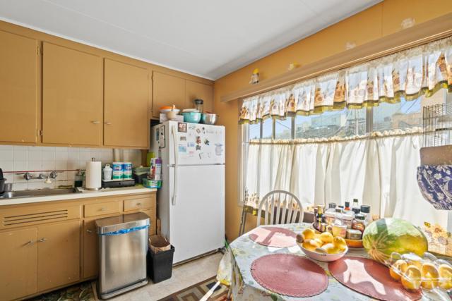 150 Athens Street, San Francisco CA: https://media.crmls.org/mediaz/51a202ea-1ffe-4f93-84de-7a53c355c536.jpg