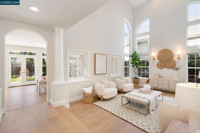 508 Zenith Ridge Dr, Danville CA: https://media.crmls.org/mediaz/51a29d30-68db-4972-a552-999d2d74401f.jpg