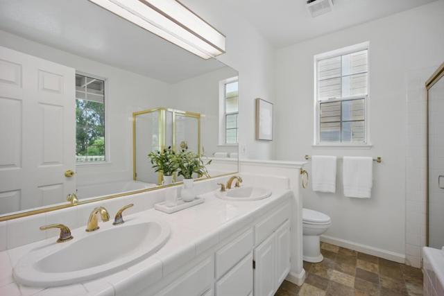 7 Moonlight Court, South San Francisco CA: https://media.crmls.org/mediaz/51a366b6-1281-47d4-90e2-8196291de87c.jpg