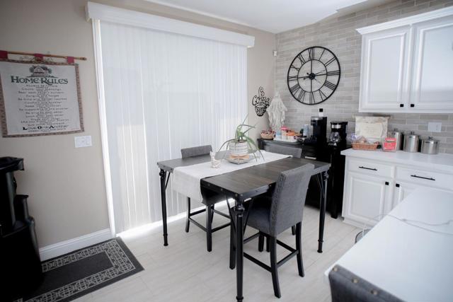 2628 Acapulco Way, Modesto CA: https://media.crmls.org/mediaz/51a3b026-c575-4a9a-bb1e-10beb5b794fb.jpg