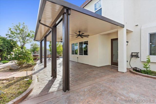 2196 Kirkcaldy Rd, Fallbrook CA: https://media.crmls.org/mediaz/51a41a71-9d7e-4d0e-8d00-bd89d46e1faf.jpg