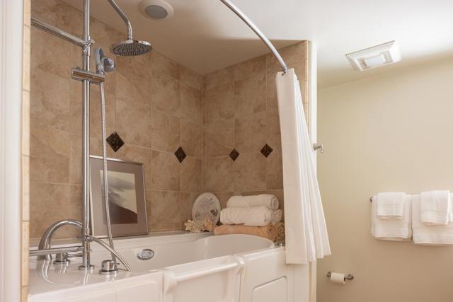 594 Viejo Road, Carmel CA: https://media.crmls.org/mediaz/51a43926-96e0-47a1-85fb-0deffddd5611.jpg