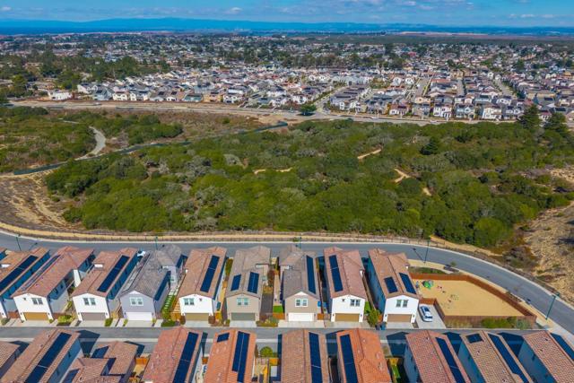 2975 Denali Drive, Marina CA: https://media.crmls.org/mediaz/51a47f05-252e-41c3-afc6-9be6fd365c3f.jpg