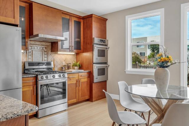 1851 21st Avenue, San Francisco CA: https://media.crmls.org/mediaz/51a4db3d-bc05-4440-bb68-45746d1db2e2.jpg