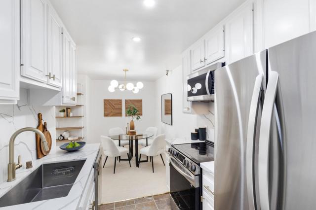400 Ortega Avenue, Mountain View CA: https://media.crmls.org/mediaz/51a5235b-035b-4c73-b5b8-805ea4c78993.jpg