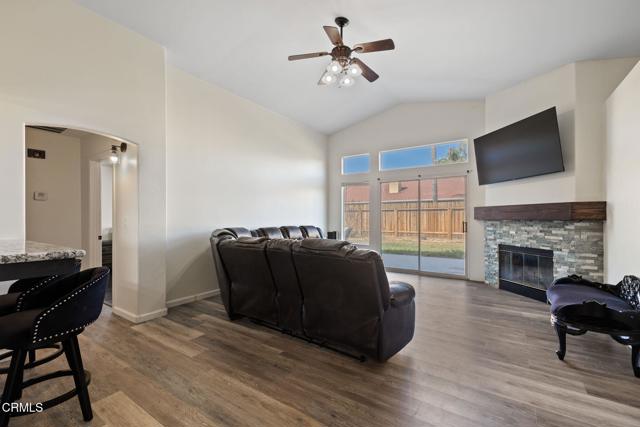 Detail Gallery Image 7 of 40 For 9116 Chattaroy St, Bakersfield,  CA 93312 - 3 Beds | 2 Baths