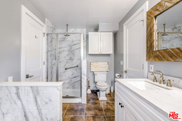 1514 Willow Drive, Topanga CA: https://media.crmls.org/mediaz/51a569f9-df06-42a9-9677-28bc4ab29fa9.jpg