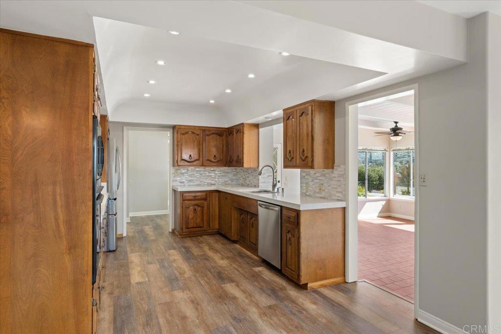 51A5A06D 2165 4C17 Ba01 A177E0F849Cb 2710 Royal Crest Drive, Escondido, Ca 92025 &Lt;Span Style='BackgroundColor:transparent;Padding:0Px;'&Gt; &Lt;Small&Gt; &Lt;I&Gt; &Lt;/I&Gt; &Lt;/Small&Gt;&Lt;/Span&Gt;