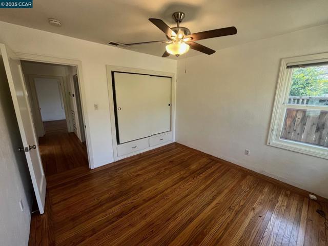 1509 Lake St, Calistoga CA: https://media.crmls.org/mediaz/51a6b17c-e91f-4f35-b3e8-7a9f8798f075.jpg