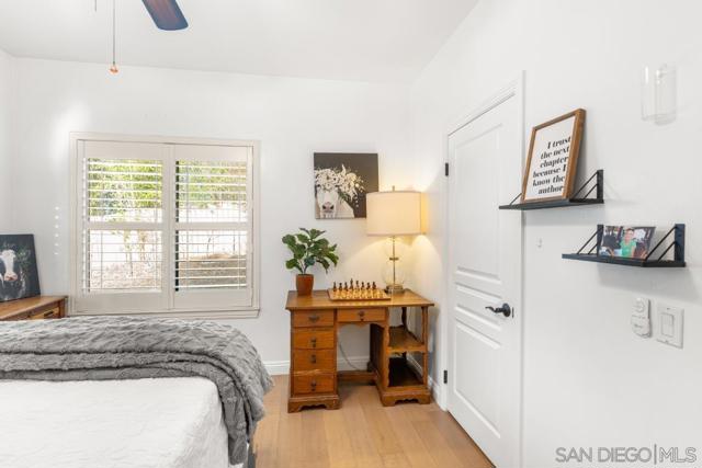 1195 Via Encinos, Fallbrook CA: https://media.crmls.org/mediaz/51a70ab9-b7d2-4fb7-a60f-0b48688a268c.jpg