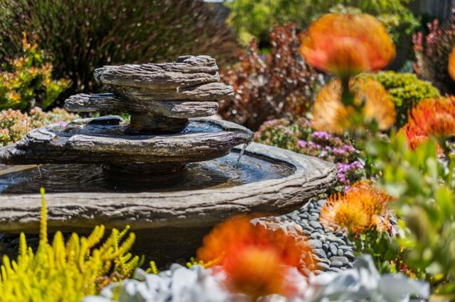 316 Valdez Avenue, Half Moon Bay CA: https://media.crmls.org/mediaz/51a741a9-3068-48f0-b189-81cba815a76f.jpg