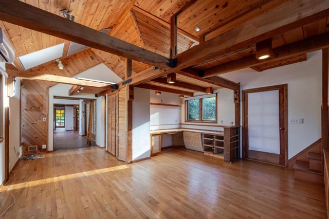 1009 Miramontes Street, Half Moon Bay CA: https://media.crmls.org/mediaz/51a7e2c8-b26a-422f-9b1f-de56970a44a2.jpg