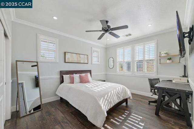 5656 Stockton Loop, Livermore CA: https://media.crmls.org/mediaz/51a8365a-67ef-4483-9c79-3a54b88d30f7.jpg