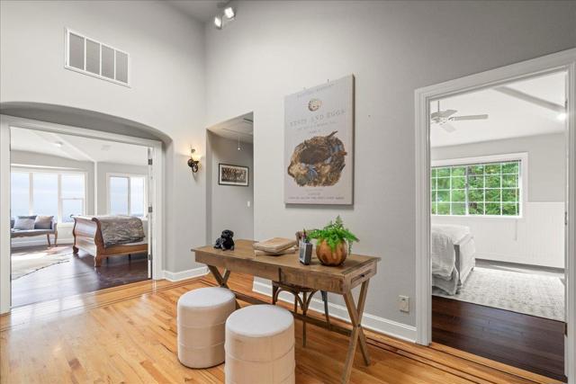 25220 Quail Ridge Road, Los Gatos CA: https://media.crmls.org/mediaz/51a92d7d-bf98-45fb-b2e7-a30ef2914d95.jpg