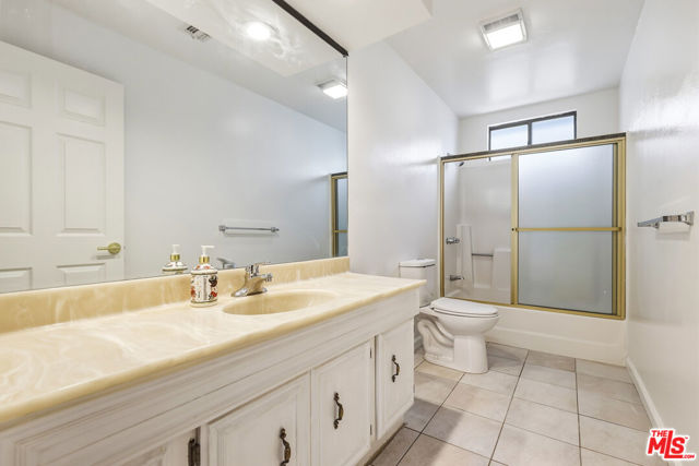22451 Dolorosa Street photo 15