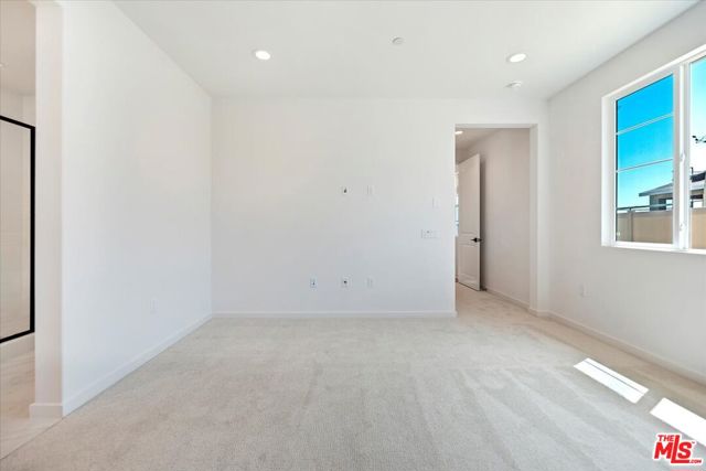 28903 Terrane Court, Santa Clarita CA: https://media.crmls.org/mediaz/51a95f3d-c78a-4ca3-b66b-4212cf949713.jpg