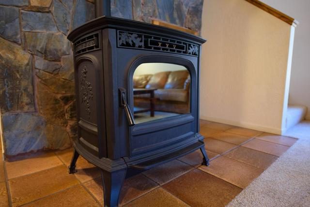 13069 Wells Fargo Drive, Groveland CA: https://media.crmls.org/mediaz/51a98925-b46b-4f6e-85b2-d6e444fdec43.jpg