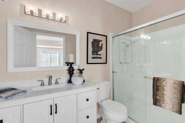 7602 Arbor Creek Cir, Dublin CA: https://media.crmls.org/mediaz/51a9c784-f75a-4f80-b012-b790239de991.jpg