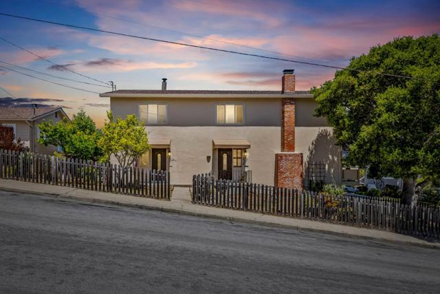 620624 Mcclellan Avenue, Monterey CA: https://media.crmls.org/mediaz/51aa449d-ecf0-4bf1-bcca-46bc8f104992.jpg