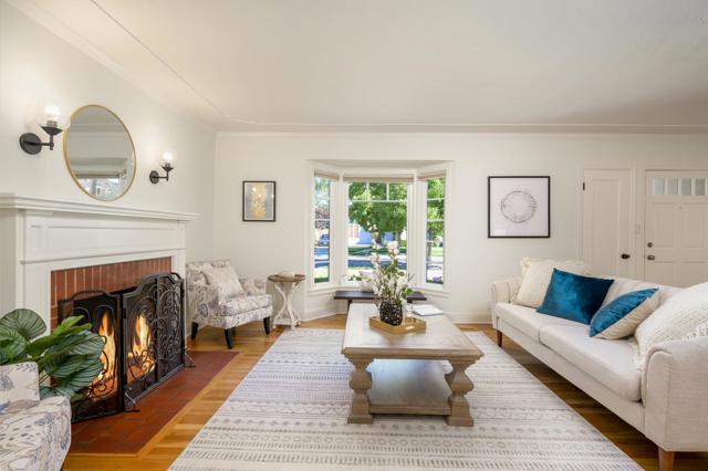 1037 Hazelwood Avenue, San Jose CA: https://media.crmls.org/mediaz/51aa79d0-cd3d-4058-893a-779faac13a5b.jpg