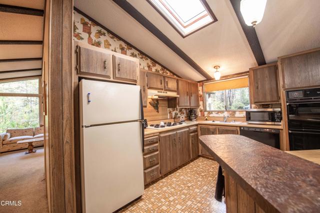 Detail Gallery Image 10 of 33 For 3350 King Salmon Ln, Albion,  CA 95410 - 3 Beds | 2/1 Baths