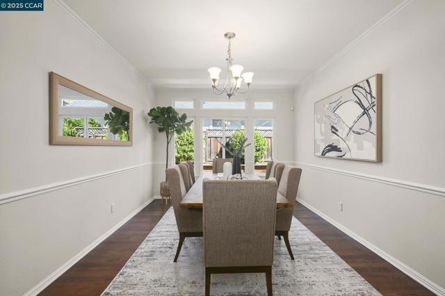 47 Kentfield Ct, Alamo CA: https://media.crmls.org/mediaz/51aaa777-637c-44f6-960a-db659fd94ec1.jpg