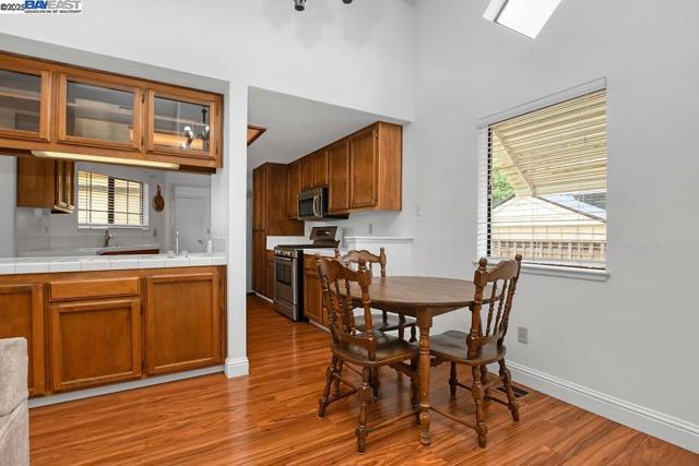 4691 Spinnaker Way, Discovery Bay CA: https://media.crmls.org/mediaz/51aac17b-c742-4f1e-8dee-5d971ec79ed2.jpg