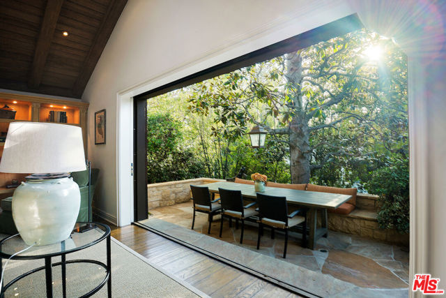 130 S LAYTON Drive, Los Angeles CA: https://media.crmls.org/mediaz/51ad80d4-f991-4992-a5aa-f866a6e6db33.jpg