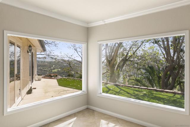 Image 7 of 18 For 7722 Rancho Santa Fe View Ct