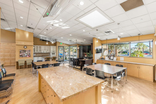 81139 Laguna Court, La Quinta CA: https://media.crmls.org/mediaz/51ae6547-ab4b-4cea-b9d6-7eac7577170b.jpg