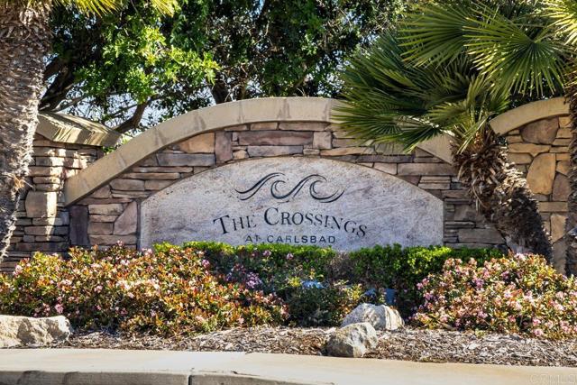 Detail Gallery Image 10 of 25 For 4942 Spirea Way, Carlsbad,  CA 92008 - 4 Beds | 3/1 Baths