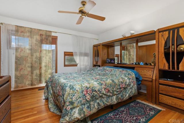 3264 Shearer Crossing, Fallbrook CA: https://media.crmls.org/mediaz/51b00d85-8241-4c51-939e-c90ab16462ee.jpg