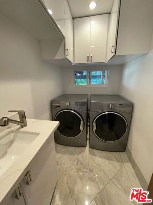 425 Sunridge Street, Playa del Rey CA: https://media.crmls.org/mediaz/51b02549-8596-454f-a4b4-8e8079700e27.jpg