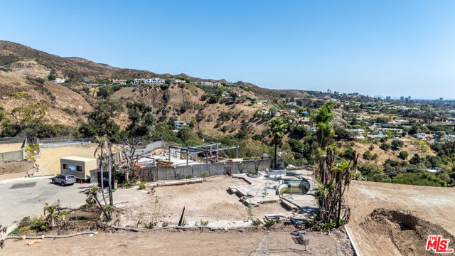 Drew Fenton | 16616 Merrivale Lane Pacific Palisades CA | MLS: 7485844 Drew Fenton | 16616 Merrivale Lane Pacific Palisades CA | MLS: 7485844