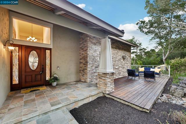 Front Entry and entertaining space