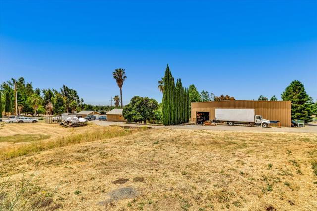 1995 Old Calaveras Road, Milpitas CA: https://media.crmls.org/mediaz/51b0c84e-07b4-4d35-a535-bb3a7e83deac.jpg