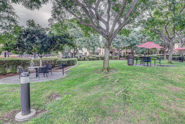 1526 Caminito Sicilia, Chula Vista CA: https://media.crmls.org/mediaz/51b134eb-87ad-455c-8eb3-c3e7f4b19b81.jpg