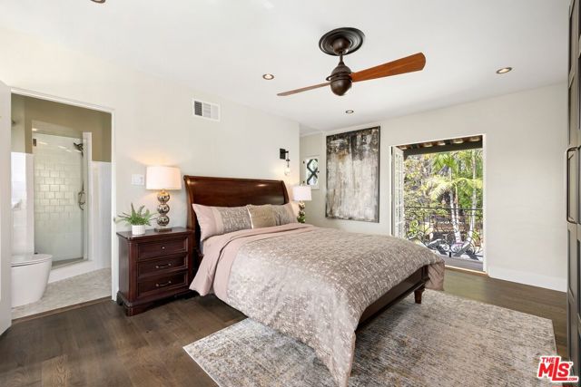 2276 La Granada Drive, Los Angeles CA: https://media.crmls.org/mediaz/51b15c81-874d-4ef7-bbe0-76b7460eddc2.jpg