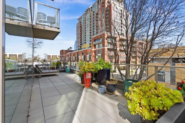 38 N Almaden Boulevard, San Jose CA: https://media.crmls.org/mediaz/51b1a4a4-245a-4c30-9753-0184bbe553c0.jpg
