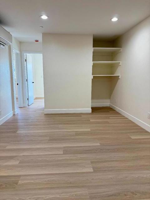 318 3rd Lane, South San Francisco CA: https://media.crmls.org/mediaz/51b31fd8-d579-4c54-af82-3408f3c1079a.jpg