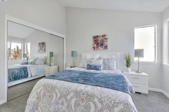 1896 San Vincente Dr, Concord CA: https://media.crmls.org/mediaz/51b4e522-2aa0-43bd-9cde-2615eb415b40.jpg