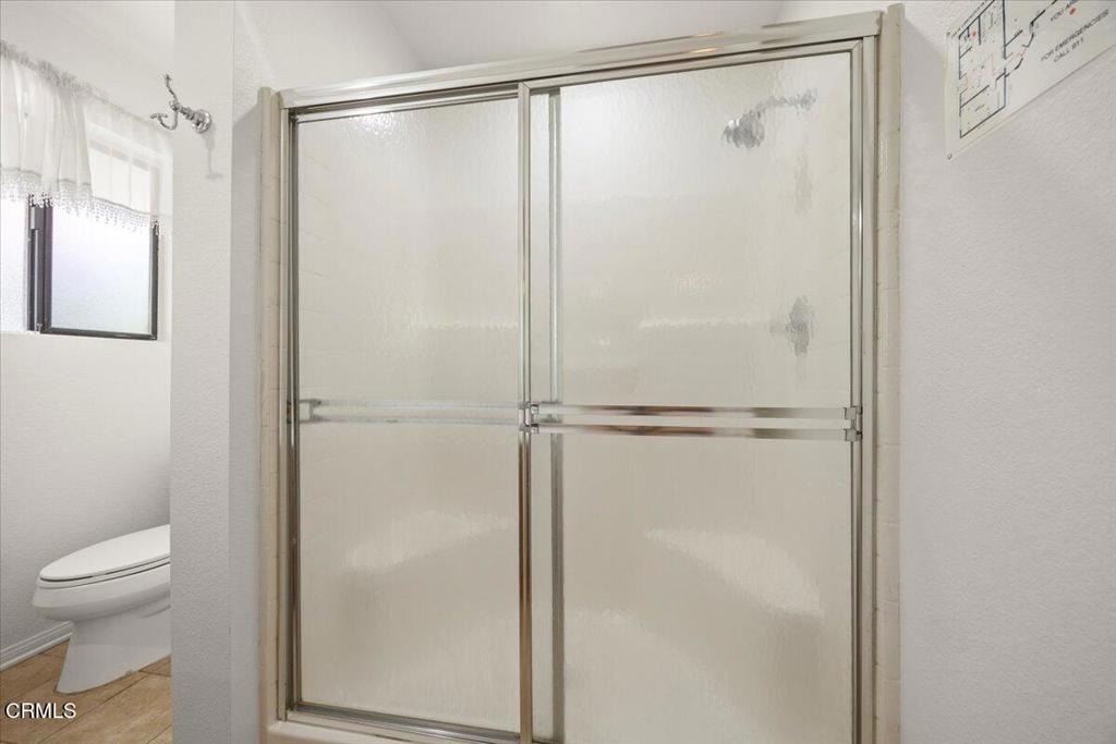 https://media.crmls.org/mediaz/51b7bfc3-829b-41d4-8ec3-715b65111049.jpg?preset=X-Large