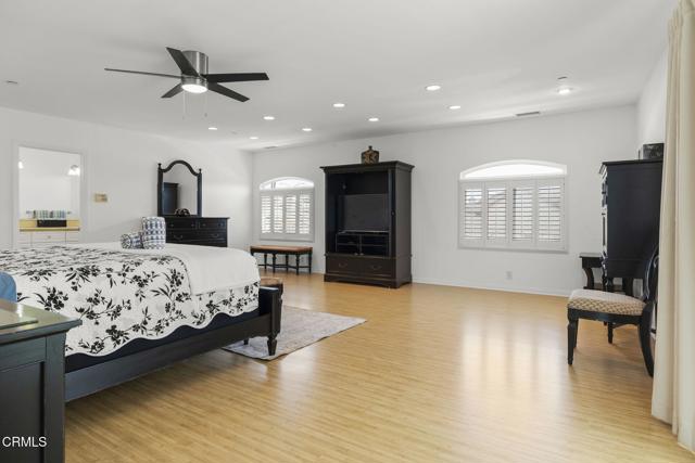 2036 Pierpont Boulevard, Ventura CA: https://media.crmls.org/mediaz/51b845ac-6881-4e00-9383-123e3c5a9769.jpg