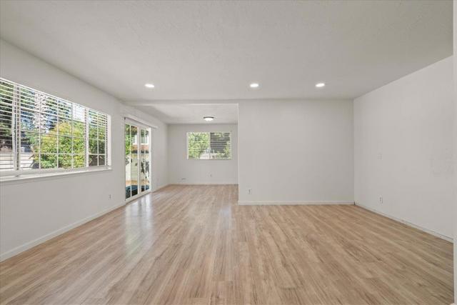 10101 Richwood Drive, Cupertino CA: https://media.crmls.org/mediaz/51b85600-4625-4e46-a495-587d48cefa36.jpg