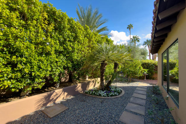 252 Camino Sur, Palm Springs, CA 92262