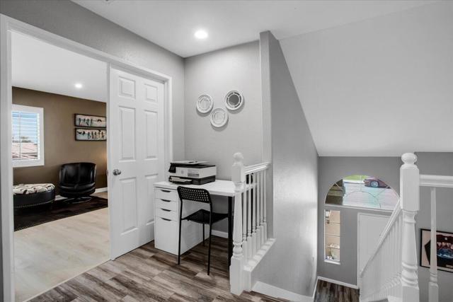79320 Desert Wind Court, La Quinta CA: https://media.crmls.org/mediaz/51ba5d01-237b-460b-be04-fc1cd9a79e20.jpg
