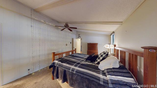 18218 Paradise Mountain Rd, Valley Center CA: https://media.crmls.org/mediaz/51bacd67-480d-4034-81af-6f8e5e49c0b5.jpg