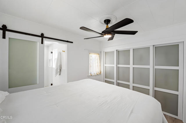 136 Los Angeles Avenue, Oxnard CA: https://media.crmls.org/mediaz/51bba742-1468-44cc-96c7-73e3d59abd4f.jpg