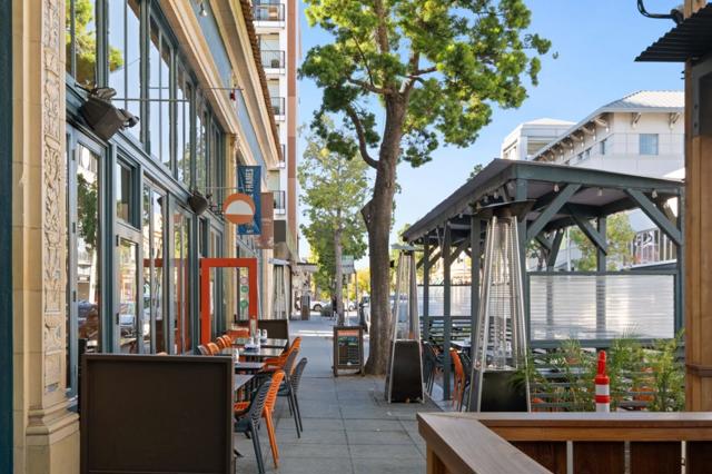 315 Homer Avenue, Palo Alto CA: https://media.crmls.org/mediaz/51be2e4a-6e0f-47eb-bc21-b076e385bd35.jpg