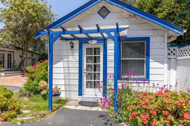 620 El Salto Drive, Capitola CA: https://media.crmls.org/mediaz/51be976d-3333-4640-b898-82205f4a1634.jpg